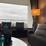 Themenpartment Himmel Und Mehr Penthouse アパート ゲルゼンキルヒェン